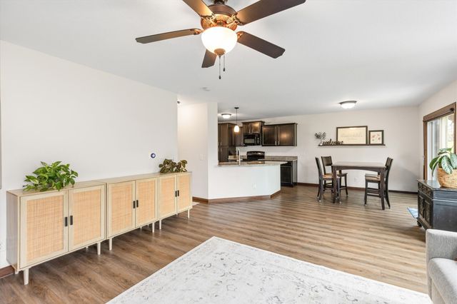 3514 Horton Circle, Clive, IA 50325