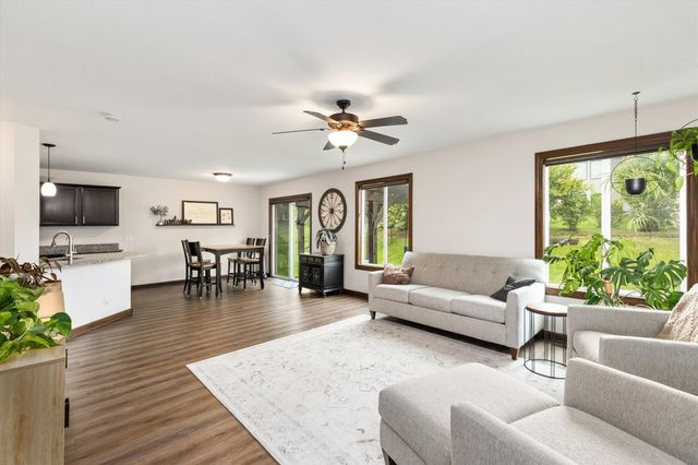 3514 Horton Circle, Clive, IA 50325