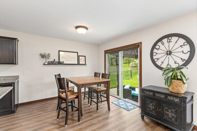 3514 Horton Circle, Clive, IA 50325