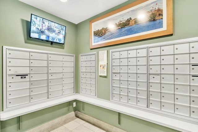 1105 Massachusetts Ave 4A, Cambridge, MA 02138