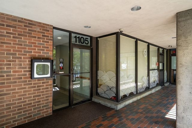 1105 Massachusetts Ave 4A, Cambridge, MA 02138
