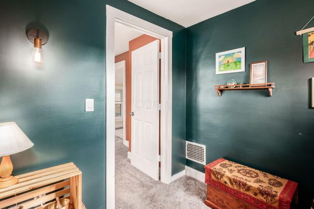 2378 Velma Avenue, Columbus, OH 43211