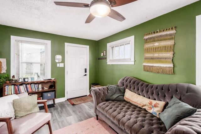 2378 Velma Avenue, Columbus, OH 43211