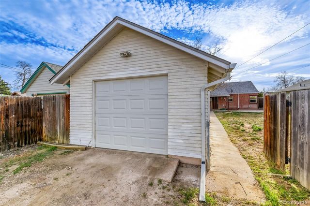 43 S 10th Avenue, Brighton, CO 80601