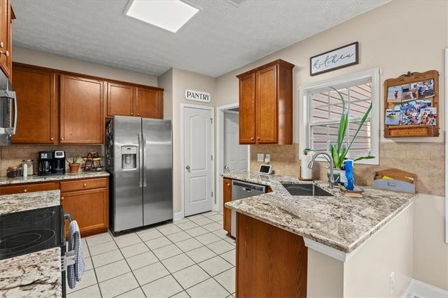 149 Muscadine Way, Carrollton, GA 30116