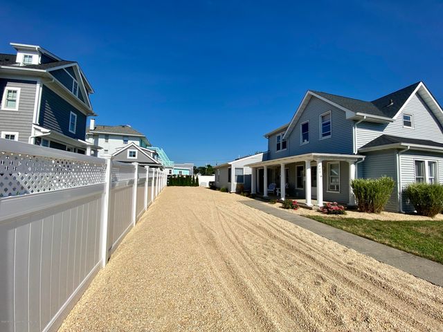 402 A Street Downstairs, Belmar, NJ 07719