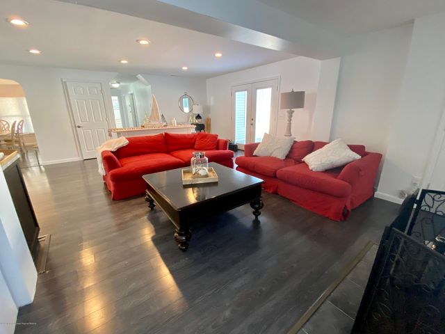 402 A Street Downstairs, Belmar, NJ 07719