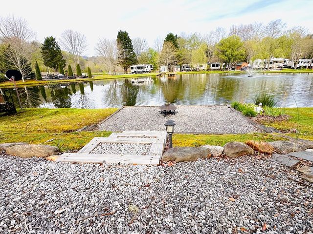 304 Choestoe Falls Circle, Blairsville, GA 30512