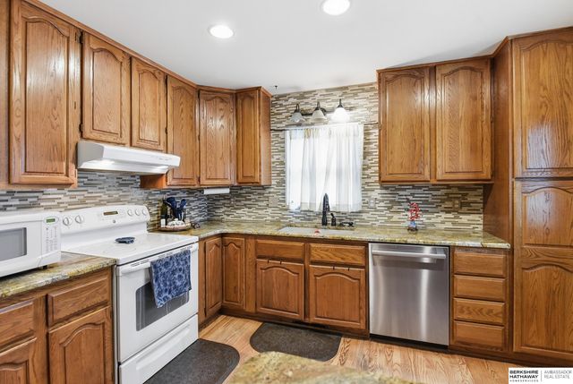 1106 Bluff Street, Bellevue, NE 68005