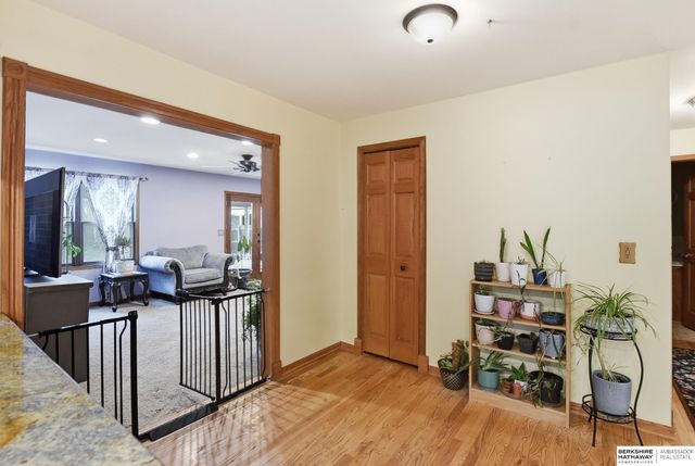 1106 Bluff Street, Bellevue, NE 68005
