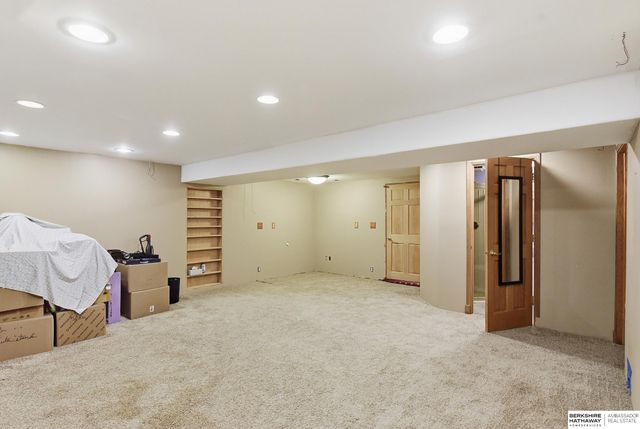 1106 Bluff Street, Bellevue, NE 68005