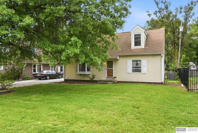 1106 Bluff Street, Bellevue, NE 68005