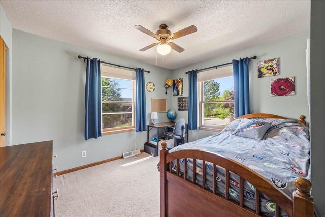 924 N Grant STREET, Port Washington, WI 53074