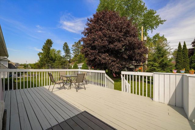 924 N Grant STREET, Port Washington, WI 53074