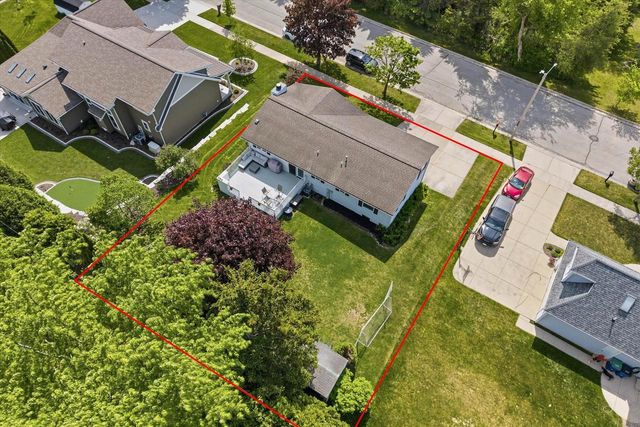 924 N Grant STREET, Port Washington, WI 53074