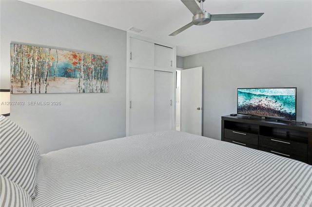 424 NE 27th Drive, Wilton Manors, FL 33334