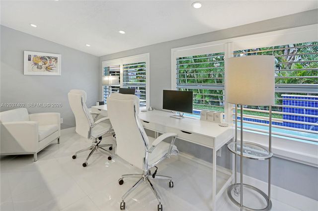 424 NE 27th Drive, Wilton Manors, FL 33334
