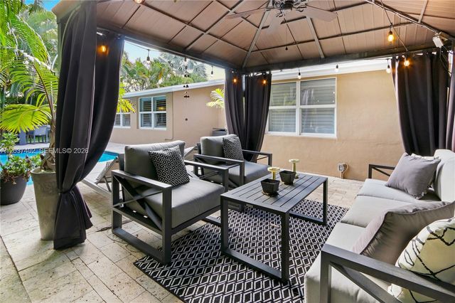 424 NE 27th Drive, Wilton Manors, FL 33334