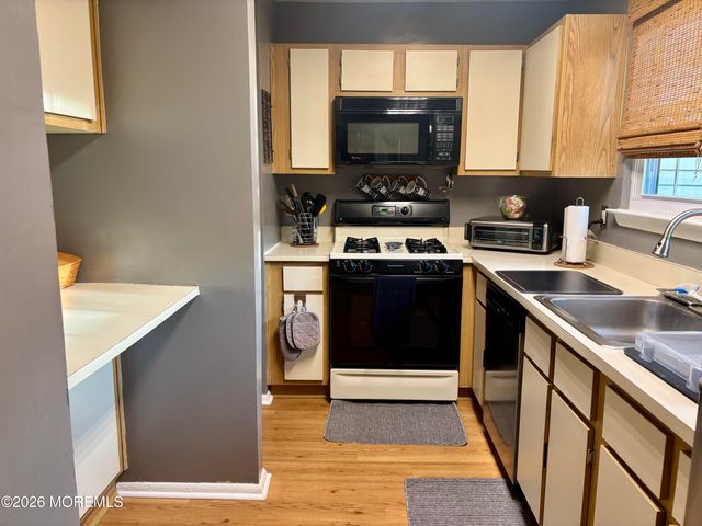 401 Geranium Court, Jackson, NJ 08527