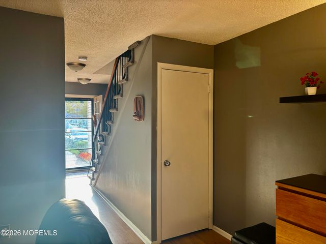 401 Geranium Court, Jackson, NJ 08527