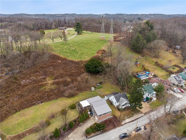 2052 McKinney Road, Monroeville, PA 15146