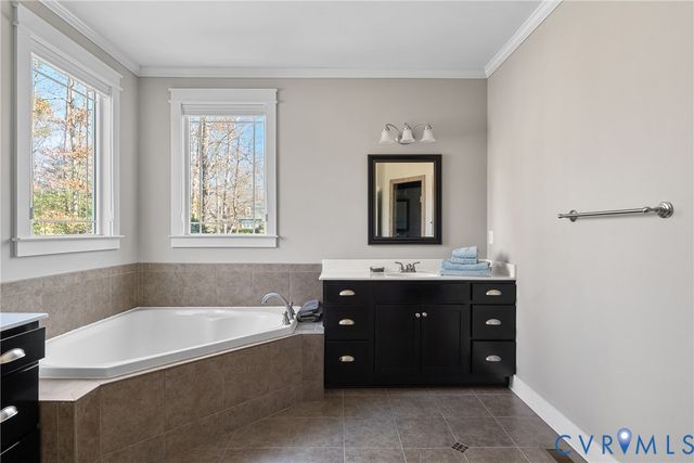 11630 Barrows Ridge Ln, Chesterfield, VA 23838