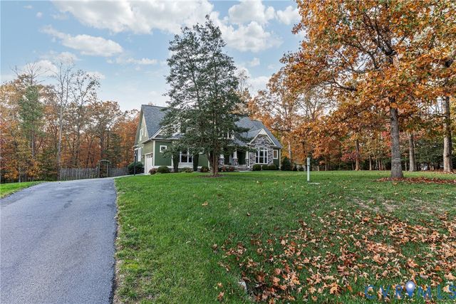 11630 Barrows Ridge Ln, Chesterfield, VA 23838