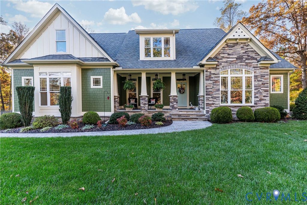 11630 Barrows Ridge Ln, Chesterfield, VA 23838