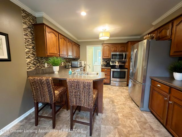 1572 Wenonah Drive, Okemos, MI 48864