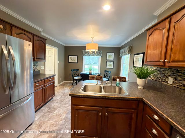 1572 Wenonah Drive, Okemos, MI 48864