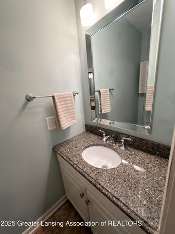 1572 Wenonah Drive, Okemos, MI 48864