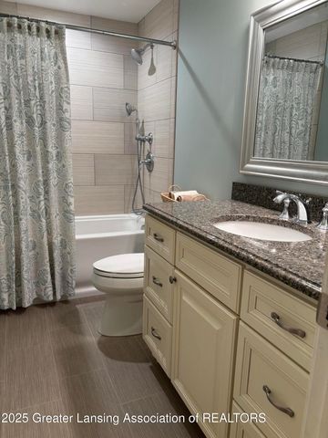 1572 Wenonah Drive, Okemos, MI 48864