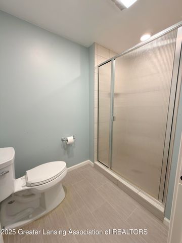 1572 Wenonah Drive, Okemos, MI 48864