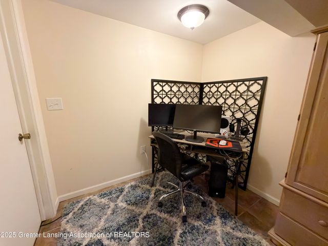 1572 Wenonah Drive, Okemos, MI 48864