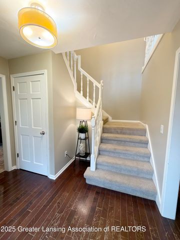 1572 Wenonah Drive, Okemos, MI 48864