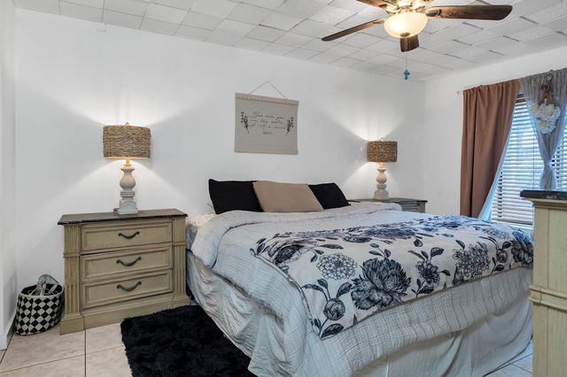 712 Sunny Pine Way D1, Greenacres, FL 33415