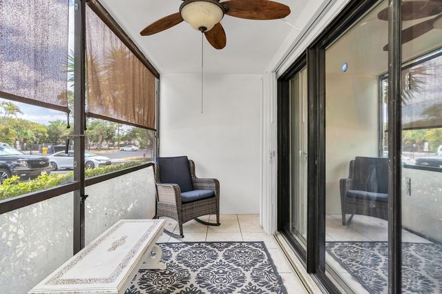 712 Sunny Pine Way D1, Greenacres, FL 33415