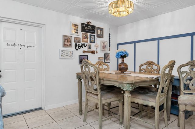 712 Sunny Pine Way D1, Greenacres, FL 33415