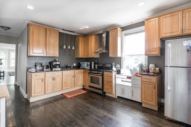 2310 N Kenneth Avenue 3, Chicago, IL 60639