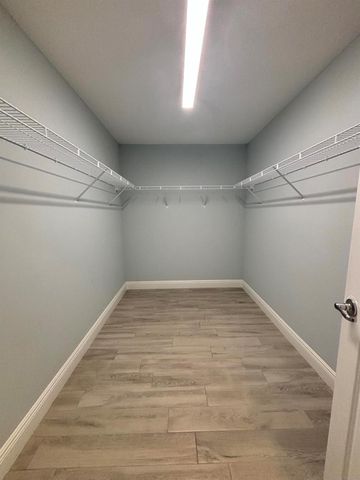 2501 SE Mariposa Avenue, Port St Lucie, FL 34952