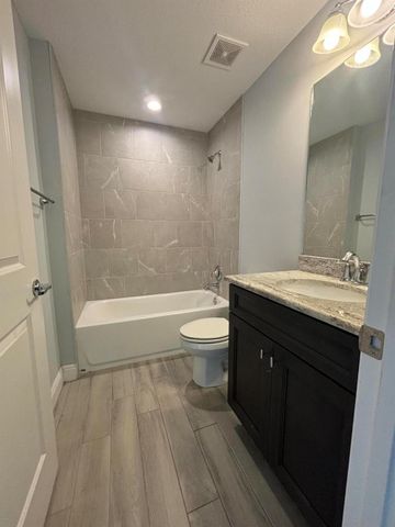 2501 SE Mariposa Avenue, Port St Lucie, FL 34952