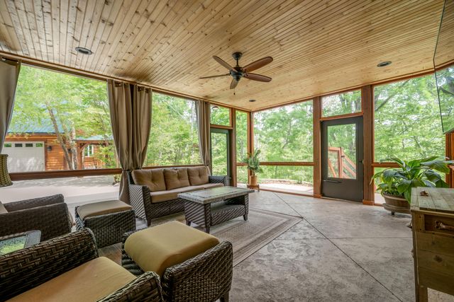 4156 Kentucky River Parkway, Lexington, KY 40515