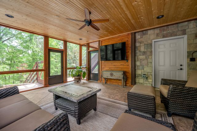 4156 Kentucky River Parkway, Lexington, KY 40515