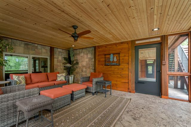 4156 Kentucky River Parkway, Lexington, KY 40515