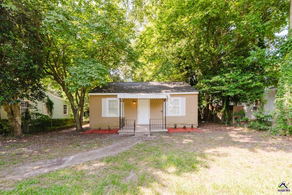 1311 Alma Avenue, Warner Robins, GA 31088