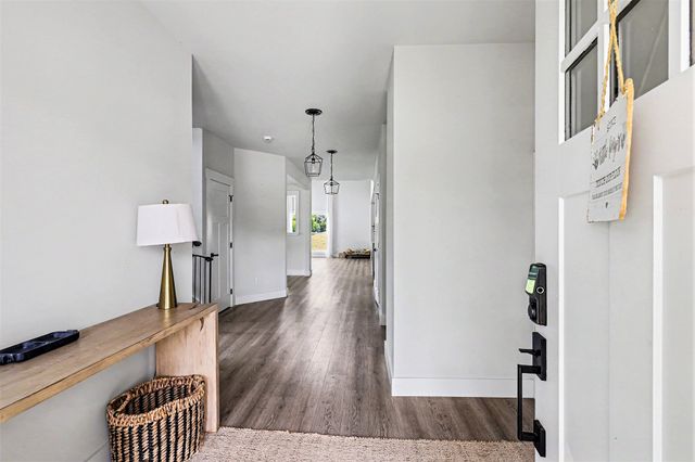 4129 Buck Matthews Rd, Columbia, TN 38401