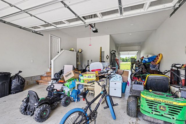 4129 Buck Matthews Rd, Columbia, TN 38401