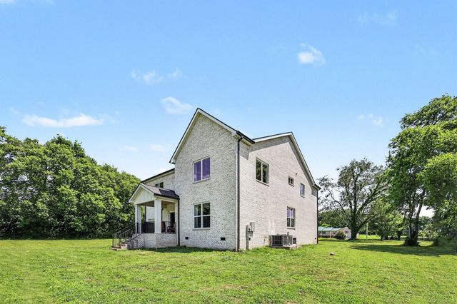 4129 Buck Matthews Rd, Columbia, TN 38401