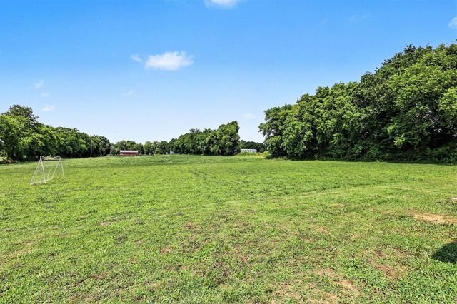 4129 Buck Matthews Rd, Columbia, TN 38401