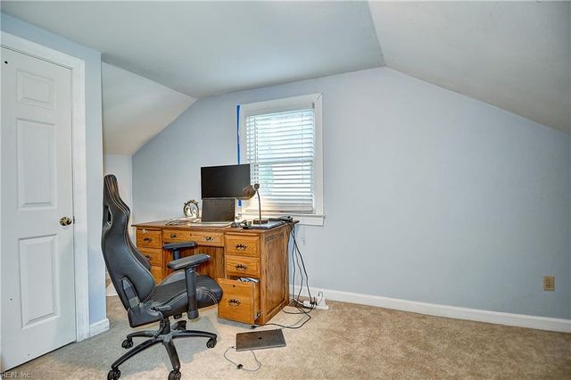 813 Woodrow CT, Chesapeake, VA 23322